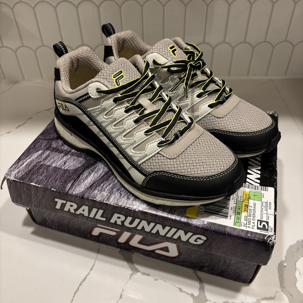 Fila Evergrand TR 21.5 Womens 9 Trail Running Shoes Gray/Black/Yellow New in Box